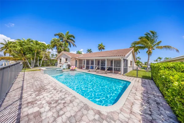 $7,500 | 2752 Northeast 3rd Street, Pompano Beach, FL 33062