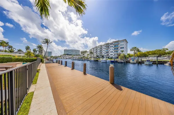 $7,500 | 2752 Northeast 3rd Street, Pompano Beach, FL 33062
