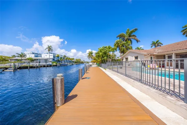 $7,500 | 2752 Northeast 3rd Street, Pompano Beach, FL 33062