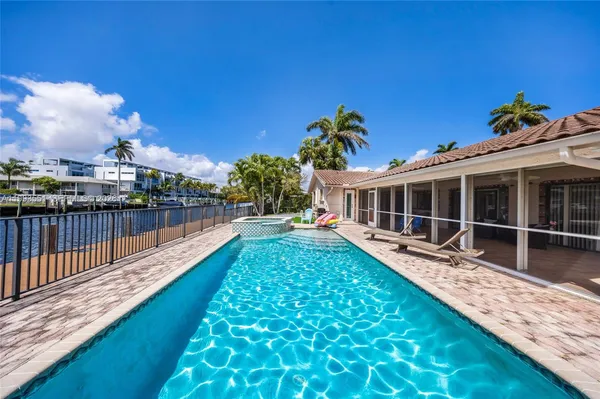 $7,500 | 2752 Northeast 3rd Street, Pompano Beach, FL 33062