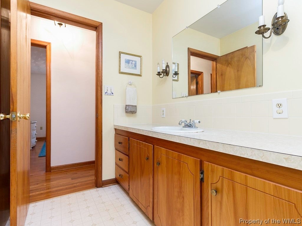 865 Tick Neck Road Cardinal, VA 23025 - Photo 25 of 47 Gallery Image 25