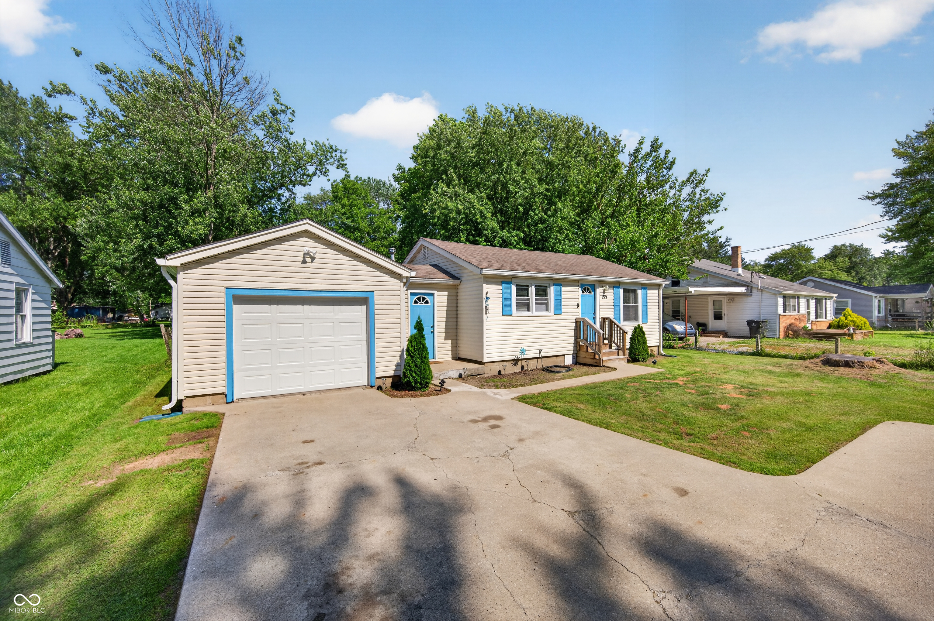 221 Della Road Columbus, IN 47203 - Photo 58 of 58