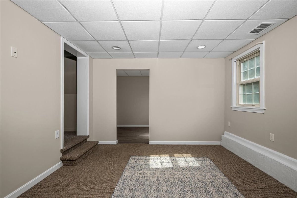 216 Boston Road Southborough, MA 01772 - Photo 19 of 39 Gallery Image 19