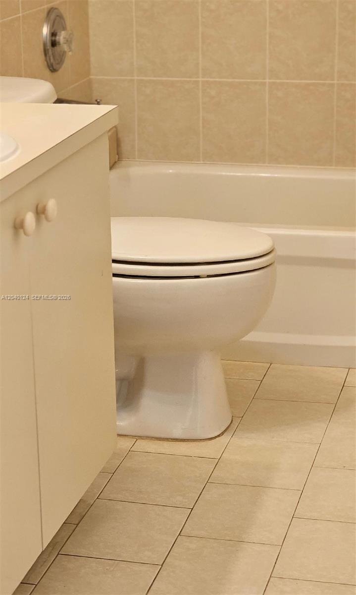 2410 Southwest 153rd Pass Miami, FL 33185 - Photo 5 of 21 4TH BATHROOM