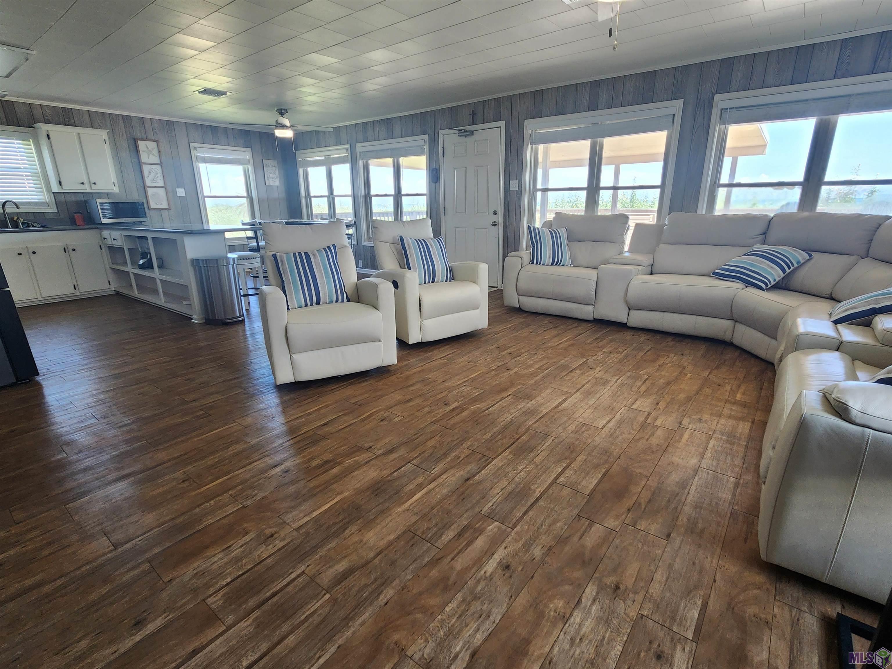 2694 Highway 1 Grand Isle, LA 70358 - Photo 19 of 52
