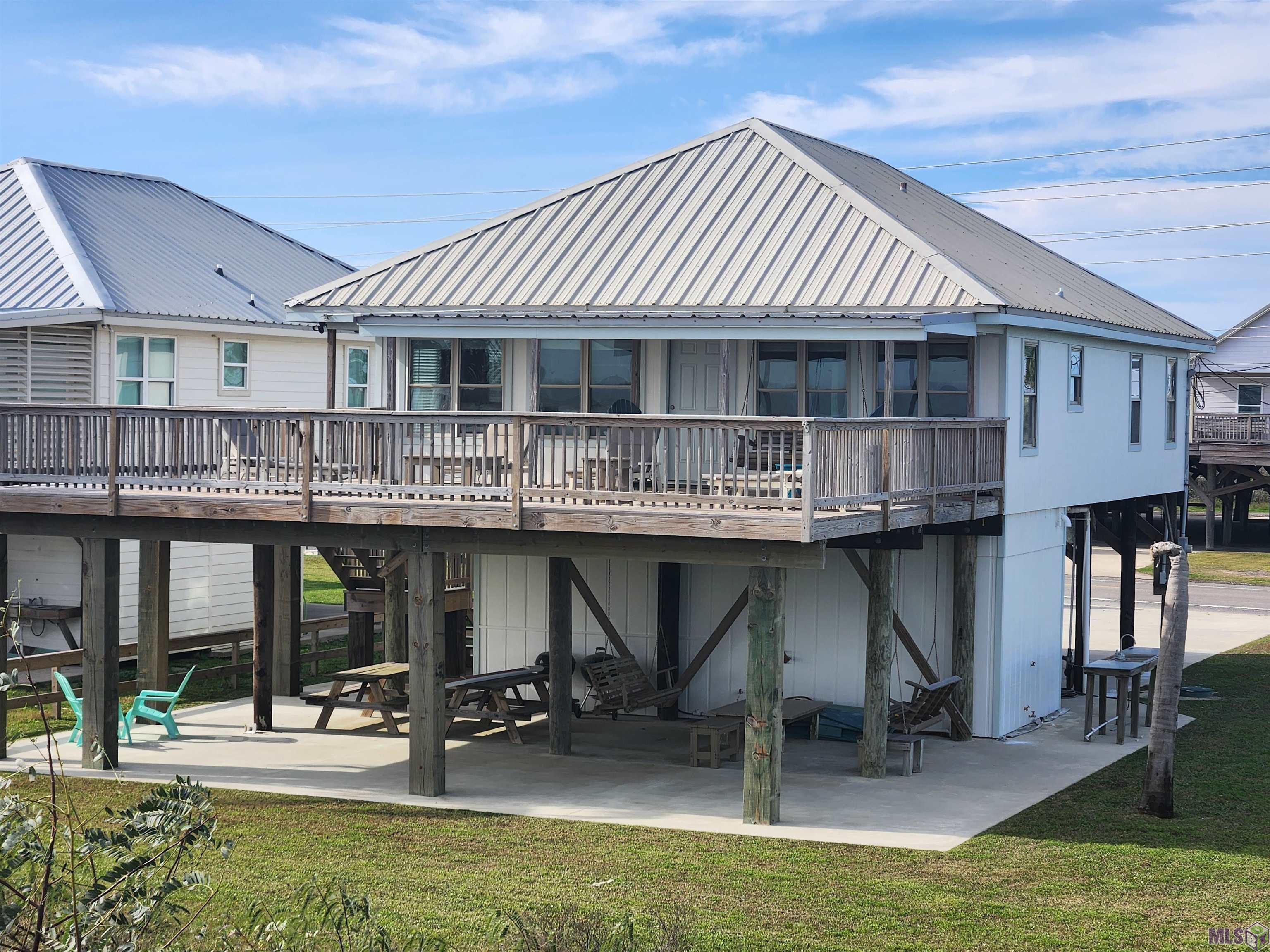 2694 Highway 1 Grand Isle, LA 70358 - Photo 4 of 52