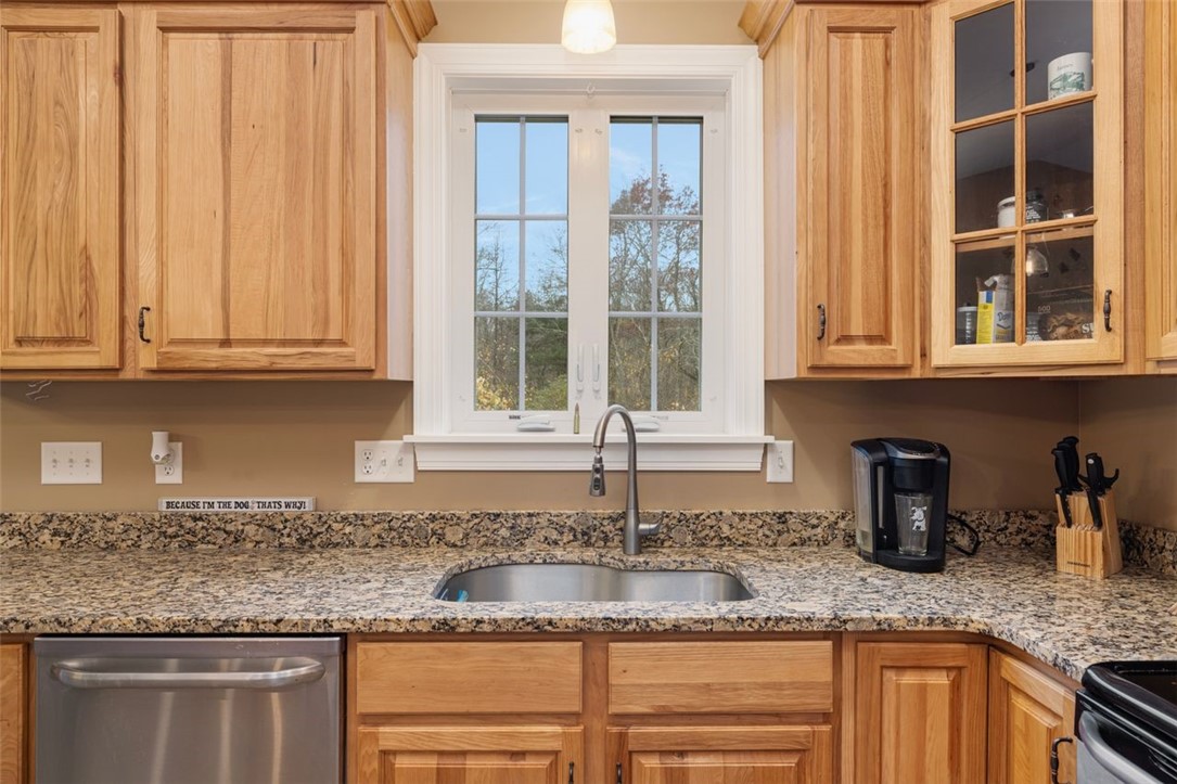 29 Luther Road Foster, RI 02825 - Photo 17 of 48