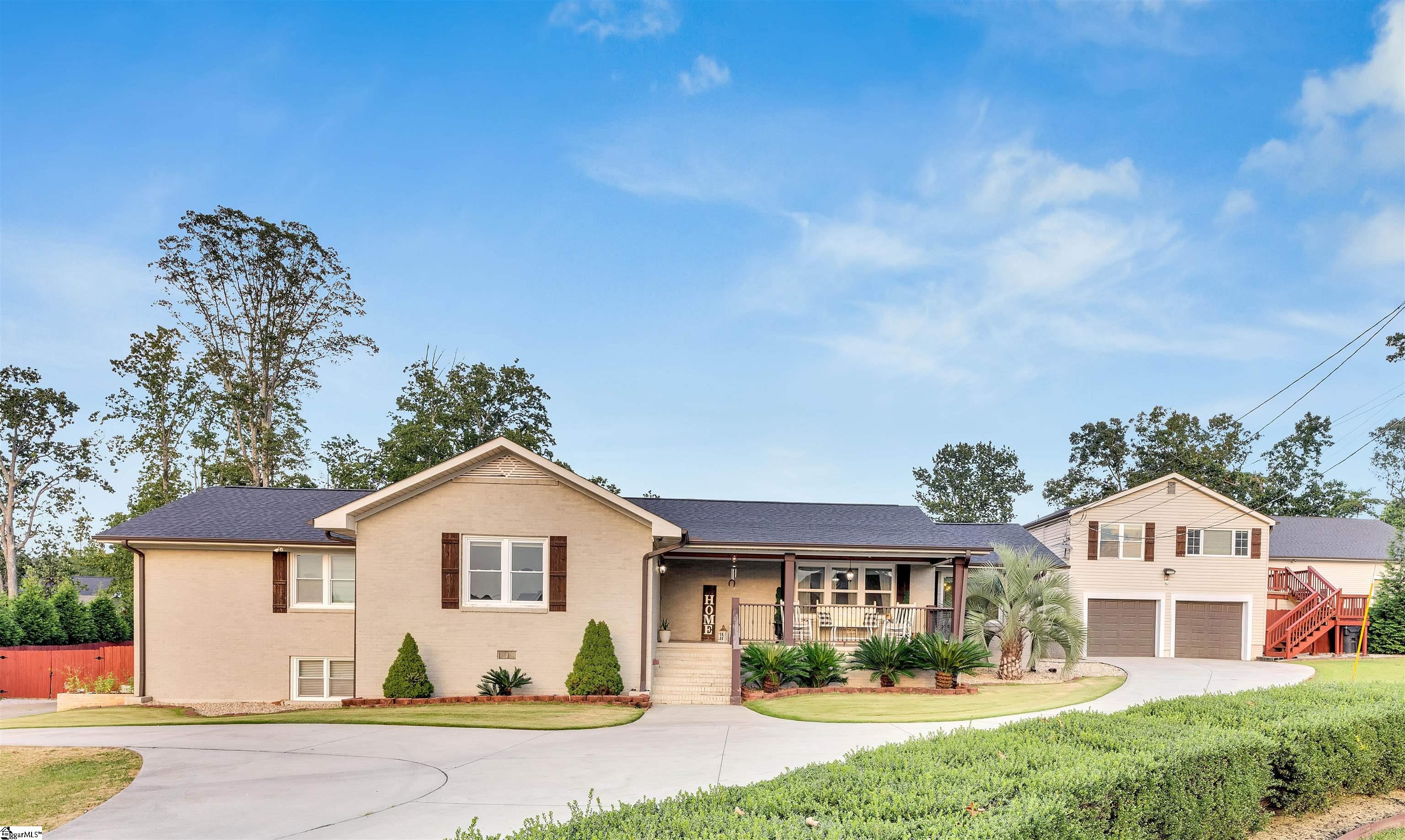 380 Forrester Drive Greenville, SC 29607 - Photo 1 of 50