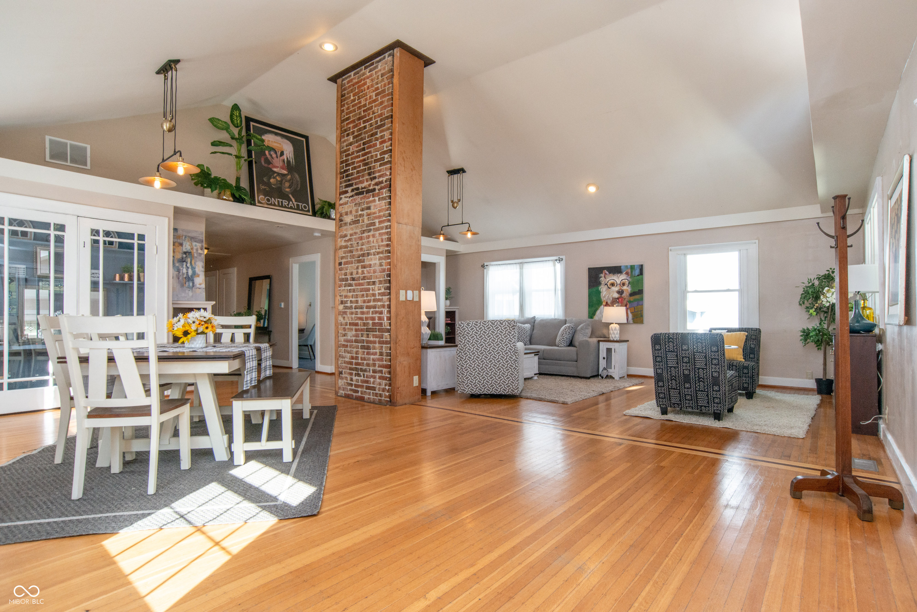 518 North Emerson Avenue Indianapolis, IN 46219 - Photo 5 of 36