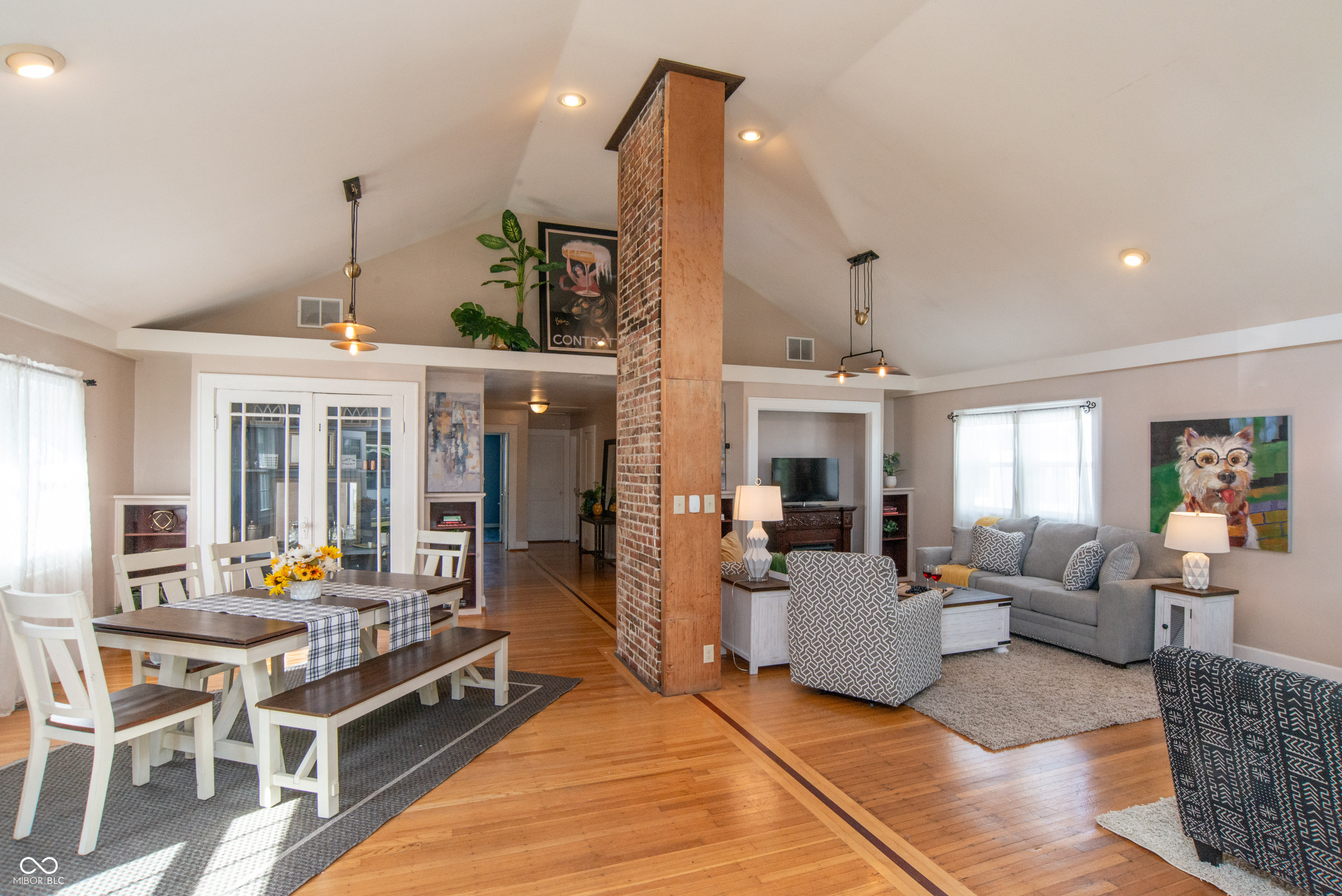 518 North Emerson Avenue Indianapolis, IN 46219 - Photo 6 of 36