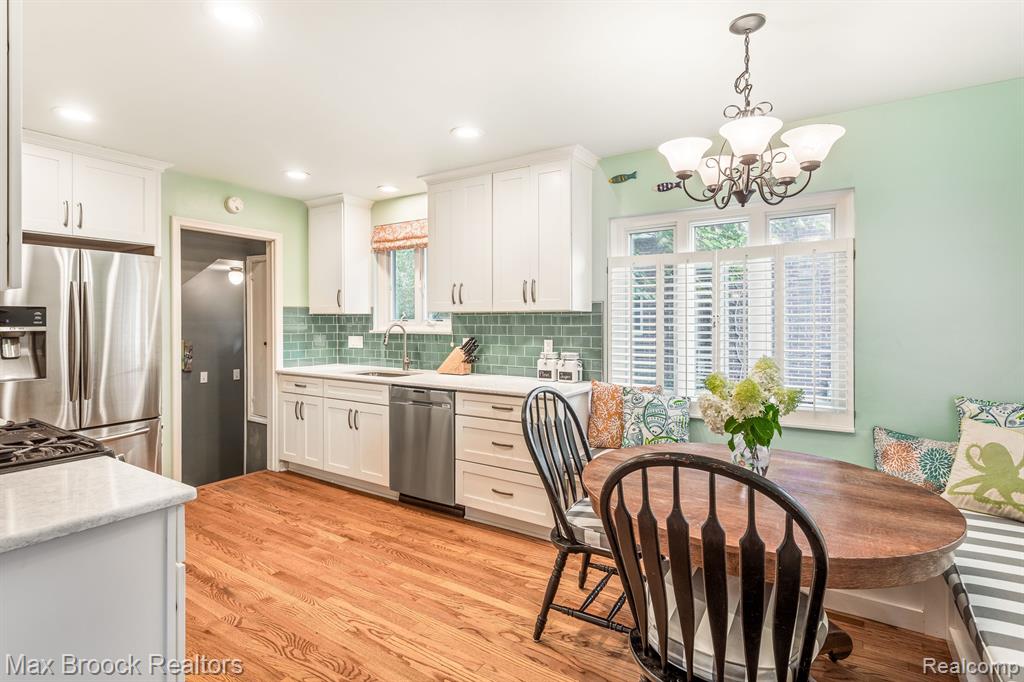 1406 Franklin Road Berkley, MI 48072 - Photo 6 of 40