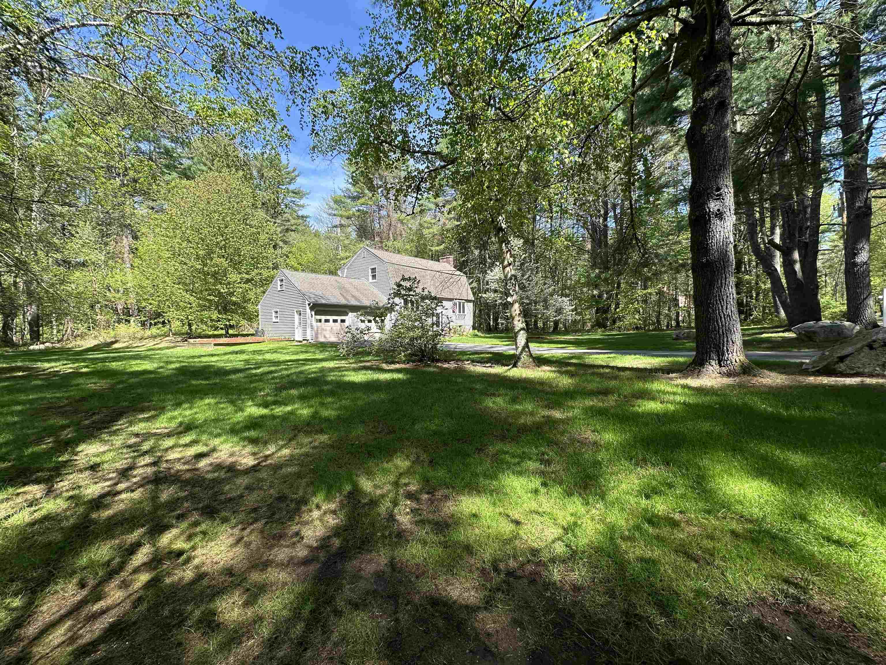 4 Schoolhouse Road Amherst, NH 03031 - Photo 3 of 53 Gallery Image 3