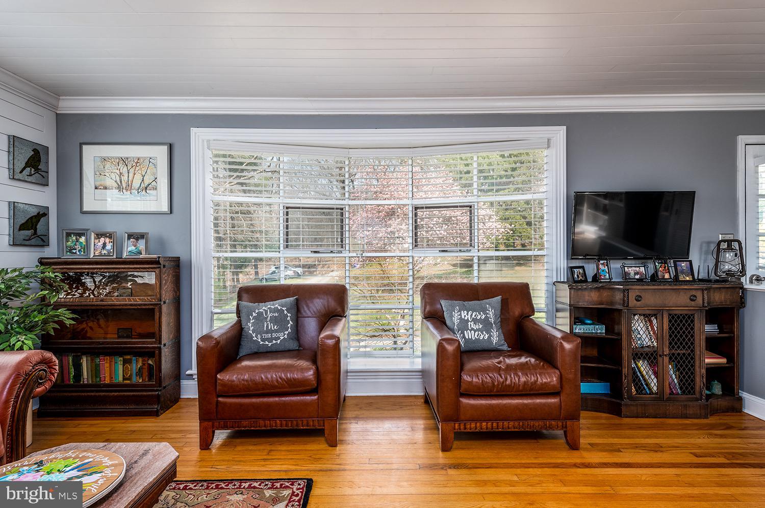 5235 Onion Road Pylesville, MD 21132 - Photo 7 of 49 Living room