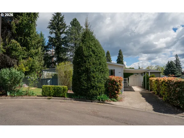 $139,900 | 8851 Southeast Shadow Brook Court, Unit SP #85, Clackamas, OR 97015
