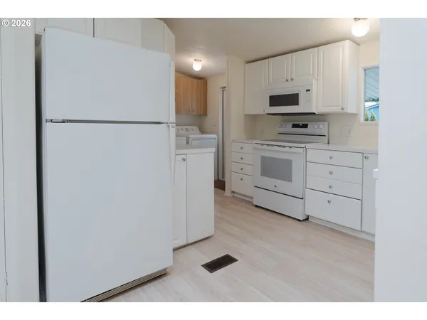 $139,900 | 8851 Southeast Shadow Brook Court, Unit SP #85, Clackamas, OR 97015