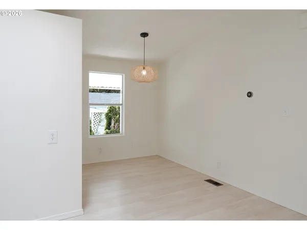 $139,900 | 8851 Southeast Shadow Brook Court, Unit SP #85, Clackamas, OR 97015