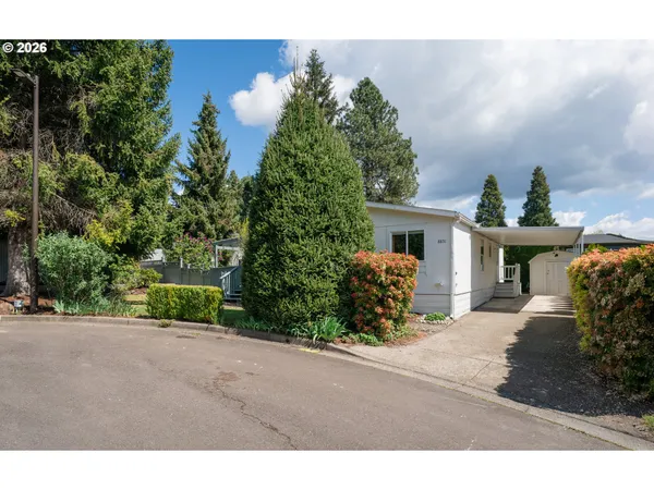 $139,900 | 8851 Southeast Shadow Brook Court, Unit SP #85, Clackamas, OR 97015