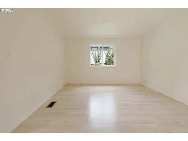 $139,900 | 8851 Southeast Shadow Brook Court, Unit SP #85, Clackamas, OR 97015
