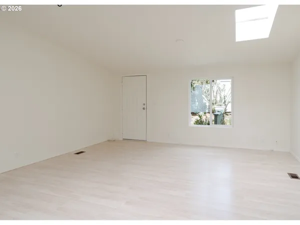 $139,900 | 8851 Southeast Shadow Brook Court, Unit SP #85, Clackamas, OR 97015