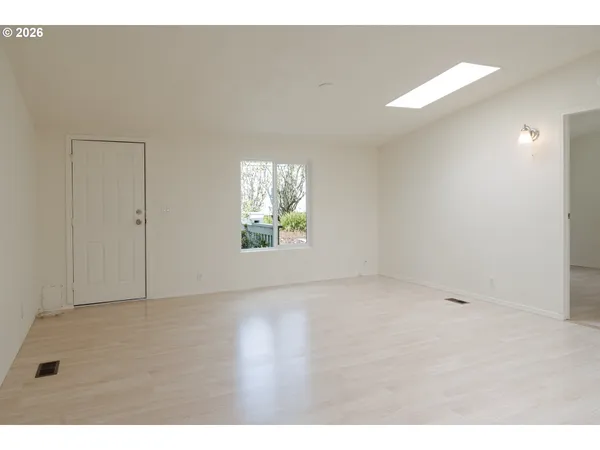 $139,900 | 8851 Southeast Shadow Brook Court, Unit SP #85, Clackamas, OR 97015
