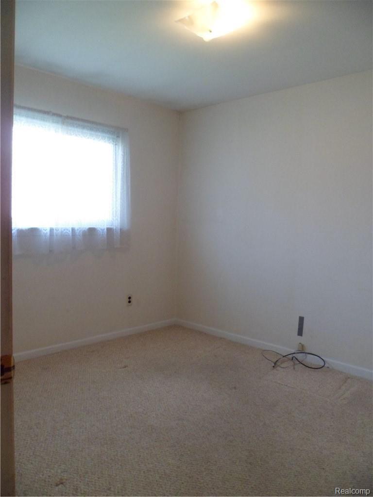 428 Hill Street Rochester, MI 48307 - Photo 11 of 19 Bedroom