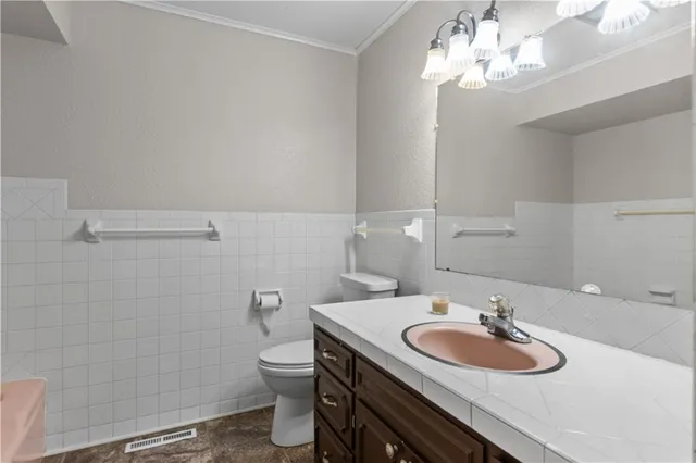 $129,500 | 100 North Lincoln Street, Erie, KS 66733