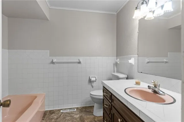 $129,500 | 100 North Lincoln Street, Erie, KS 66733