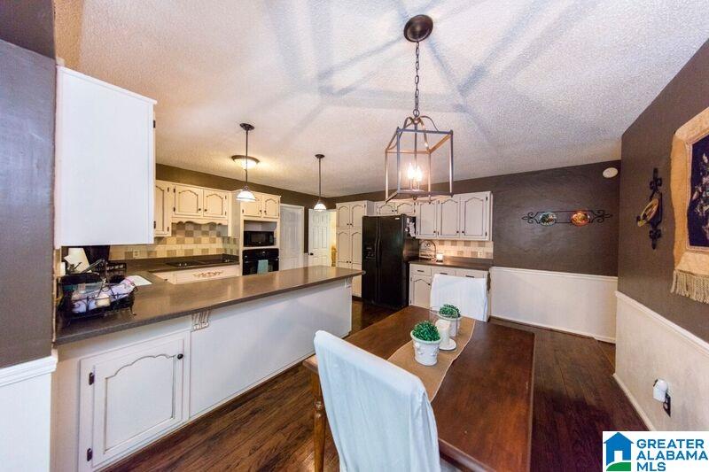 862 Ridgecrest Drive Gardendale, AL 35071 - Photo 8 of 48