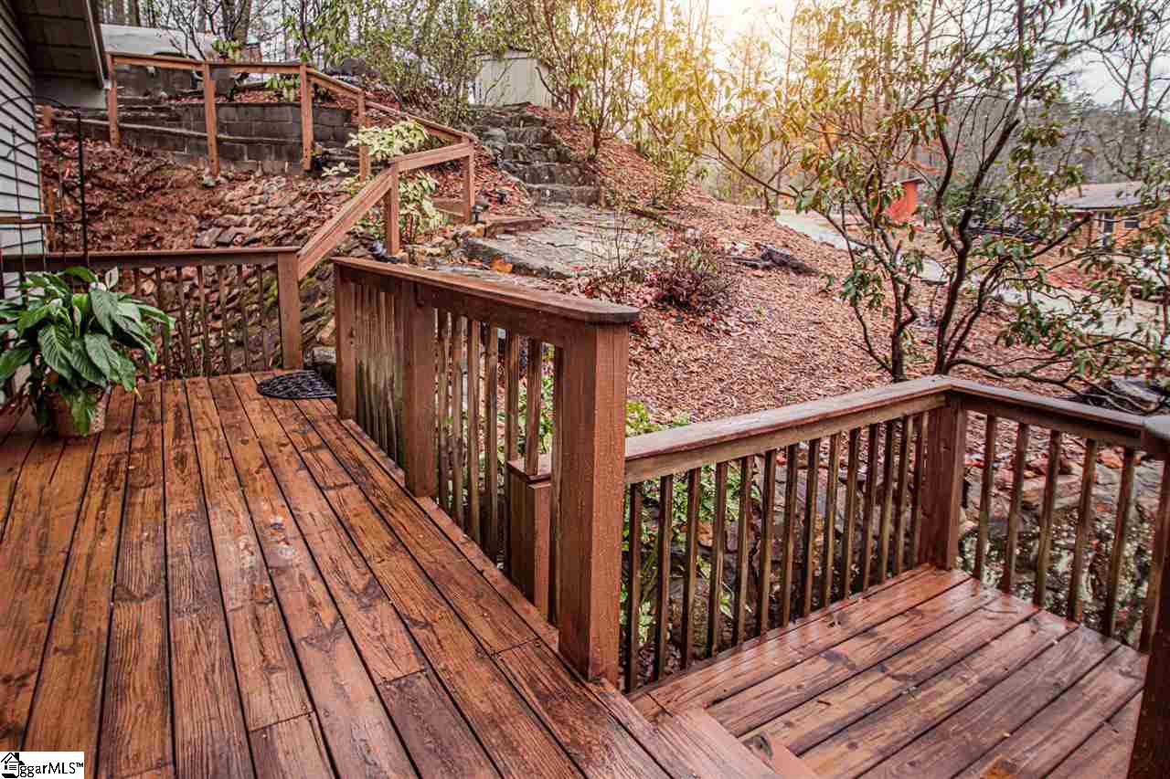 279 Lake Cheohee Road Tamassee, SC 29686 - Photo 11 of 36 Gallery Image 11