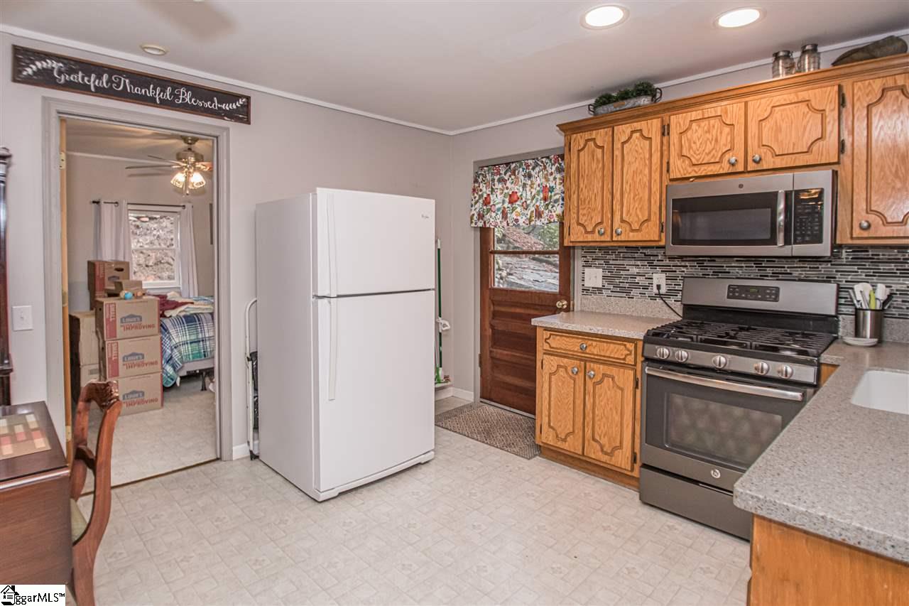 279 Lake Cheohee Road Tamassee, SC 29686 - Photo 22 of 36 Gallery Image 22