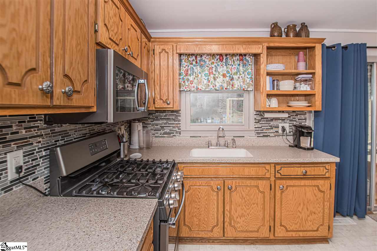 279 Lake Cheohee Road Tamassee, SC 29686 - Photo 23 of 36 Gallery Image 23
