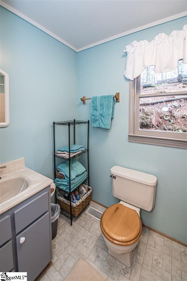279 Lake Cheohee Road Tamassee, SC 29686 - Photo 35 of 36 Gallery Image 35