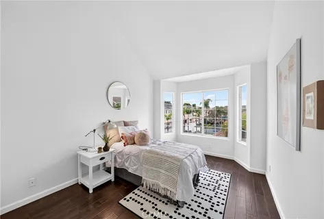 $1,087,000 | 2825 Plaza Del Amo, Unit 102, Torrance, CA 90503
