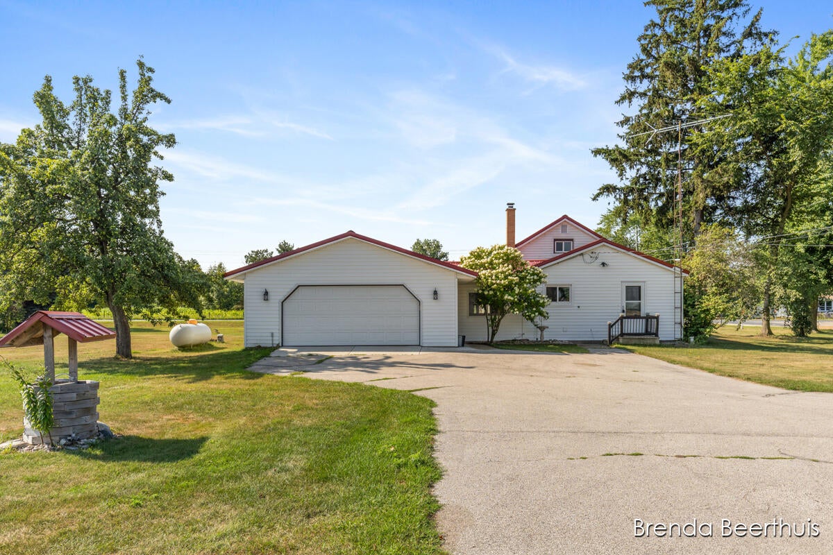 8800 Ellis Road Ravenna, MI 49451 - Photo 3 of 43 Gallery Image 3