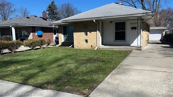 $1,500 | 25454 Eton Avenue, Dearborn Heights, MI 48125