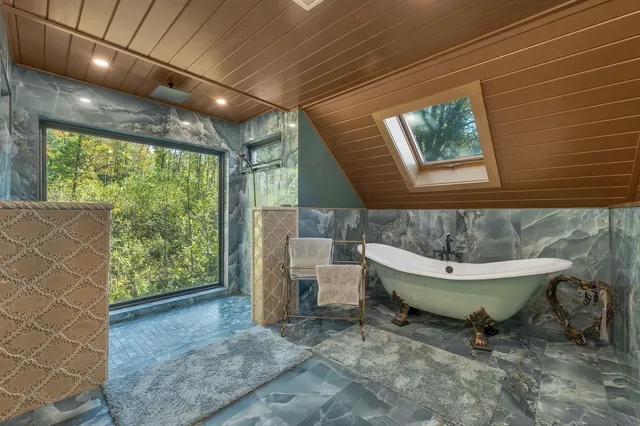 $1,900,000 | 484 Old Swanzey Road, Chesterfield, NH 03462