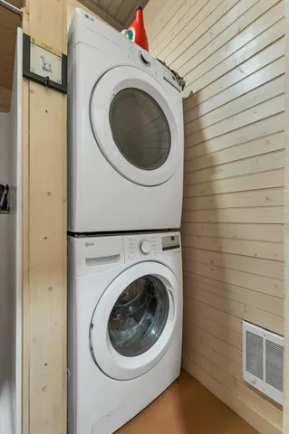 $1,900,000 | 484 Old Swanzey Road, Chesterfield, NH 03462