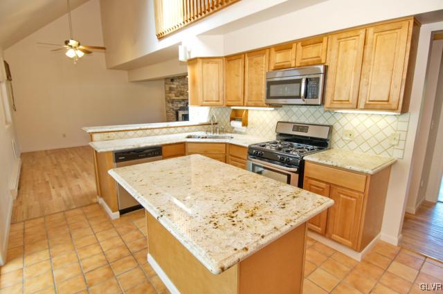 209 Valley View Road Riegelsville, PA 18077 - Photo 14 of 35