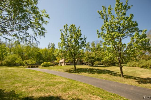 209 Valley View Road Riegelsville, PA 18077 - Photo 4 of 35