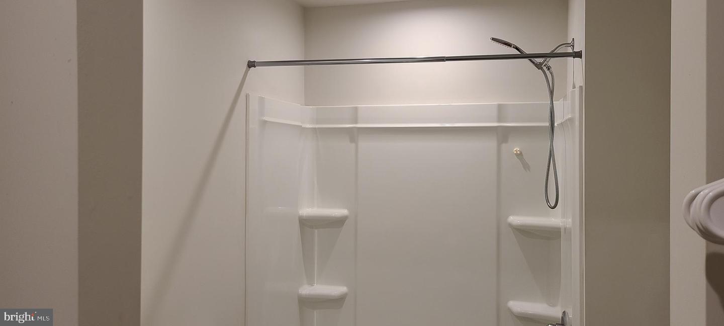 1047 Wickersham Way Middletown, DE 19709 - Photo 11 of 18 a close view of closet