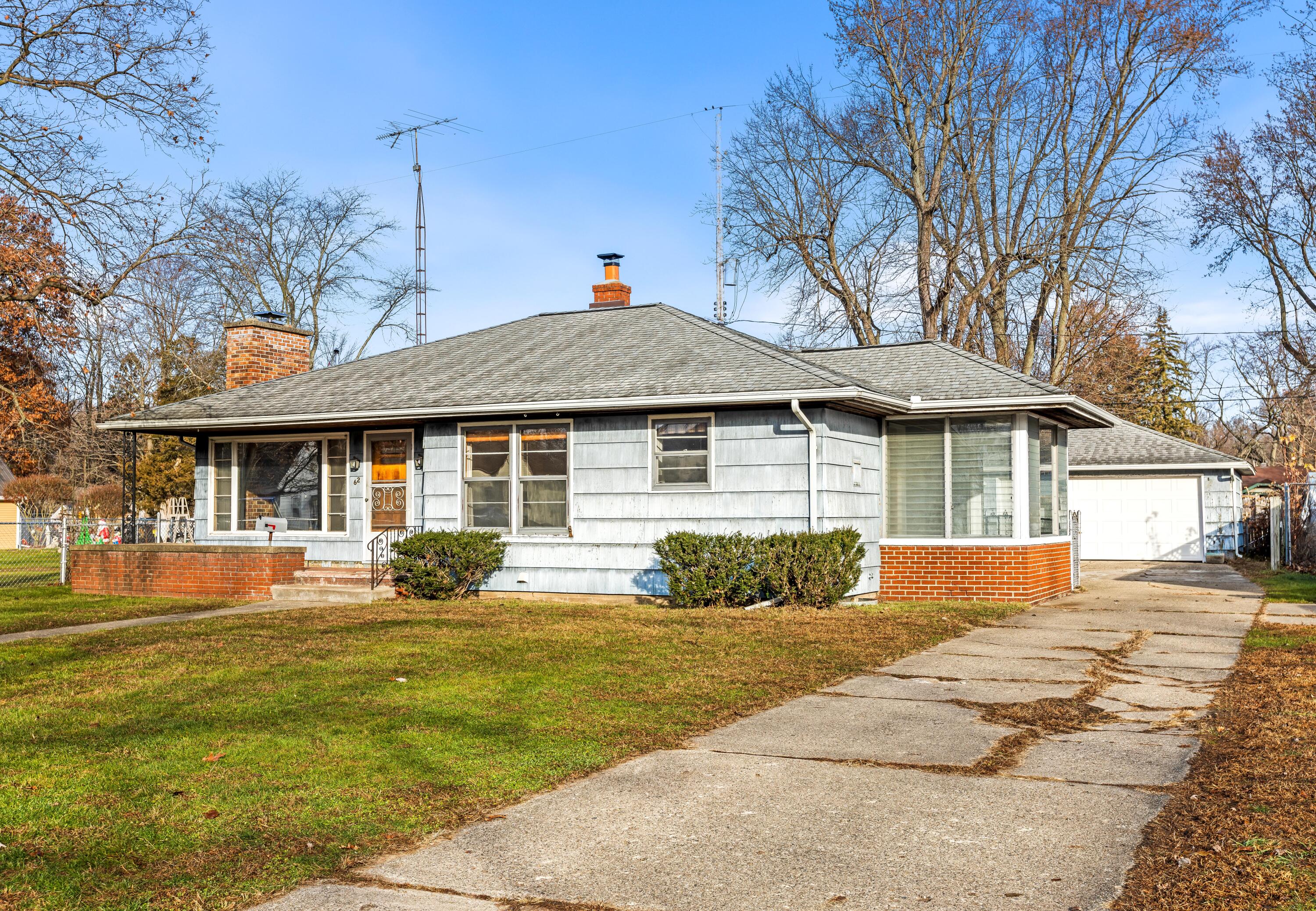 62 Stuart Boulevard Battle Creek, MI 49037 - Photo 2 of 17 _P7A1156_E