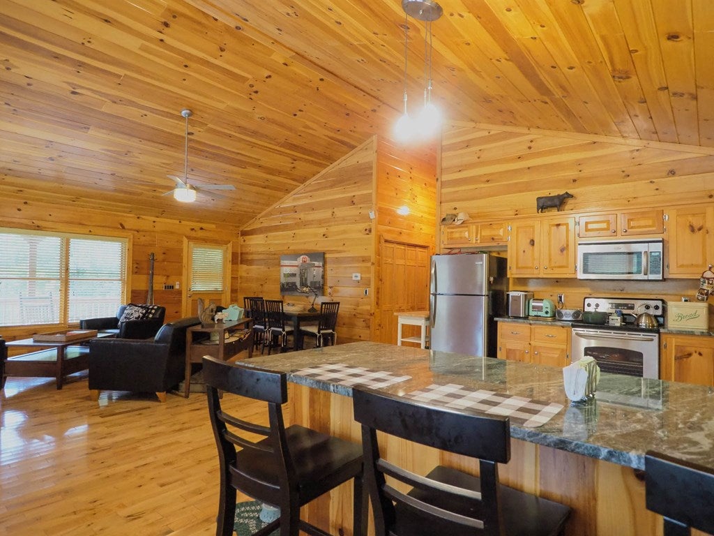 222 Wedgewood Ridge Lane Fancy Gap, VA 24328 - Photo 10 of 39 Gallery Image 10