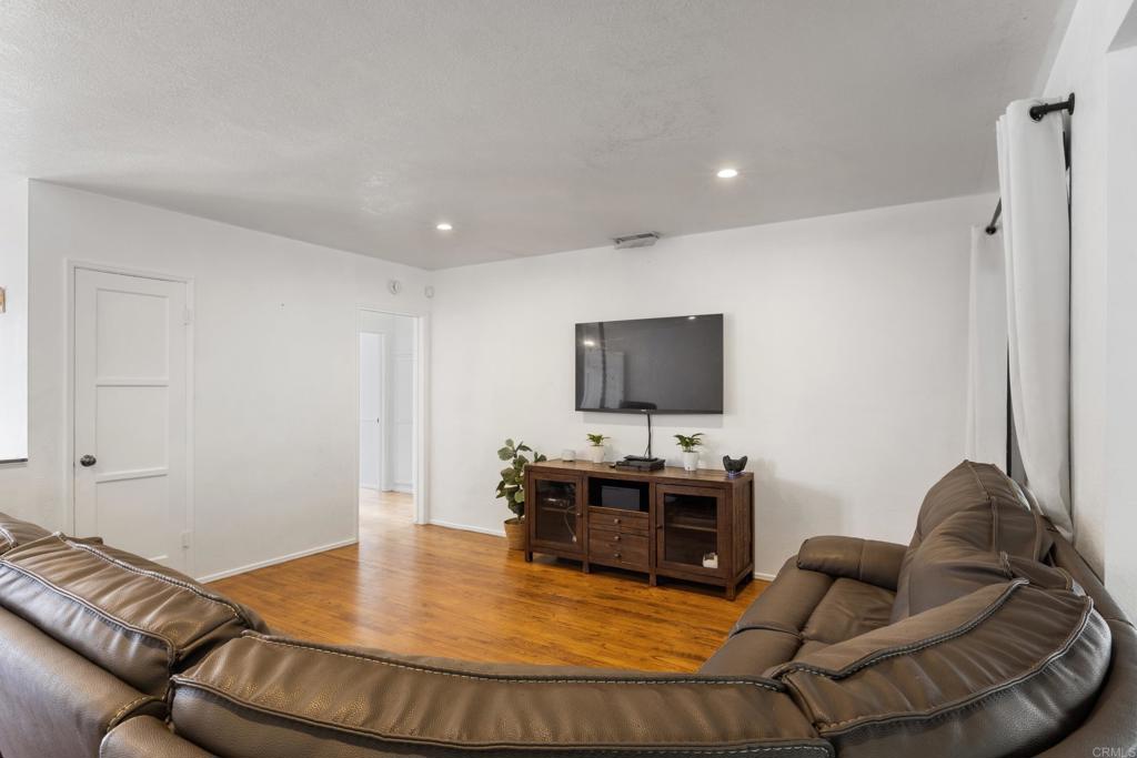 3238 Par Drive La Mesa, CA 91941 - Photo 6 of 31