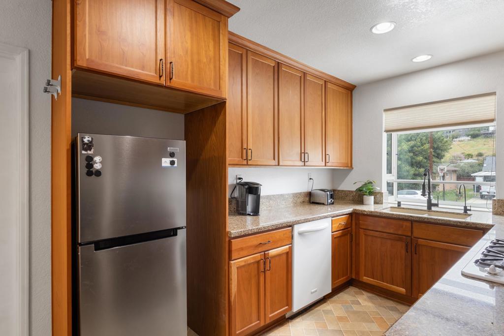 3238 Par Drive La Mesa, CA 91941 - Photo 9 of 31