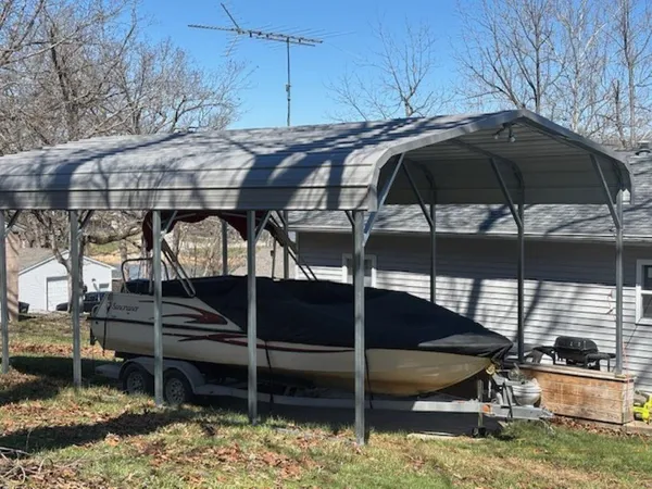 $199,000 | 592 Outlook Drive, Edwards, MO 65326