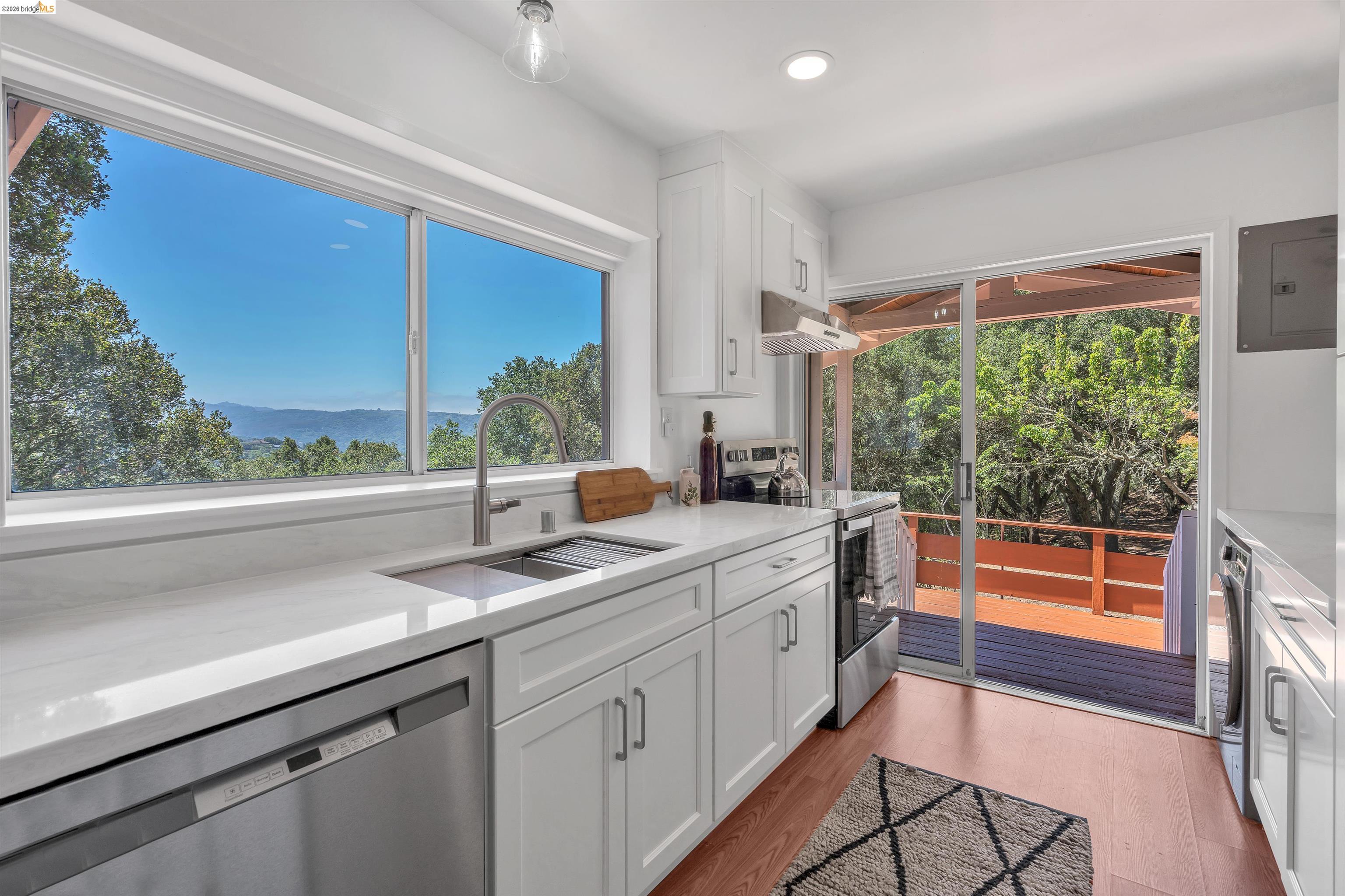7001 Monte Verde Road El Sobrante, CA 94803 - Photo 8 of 53