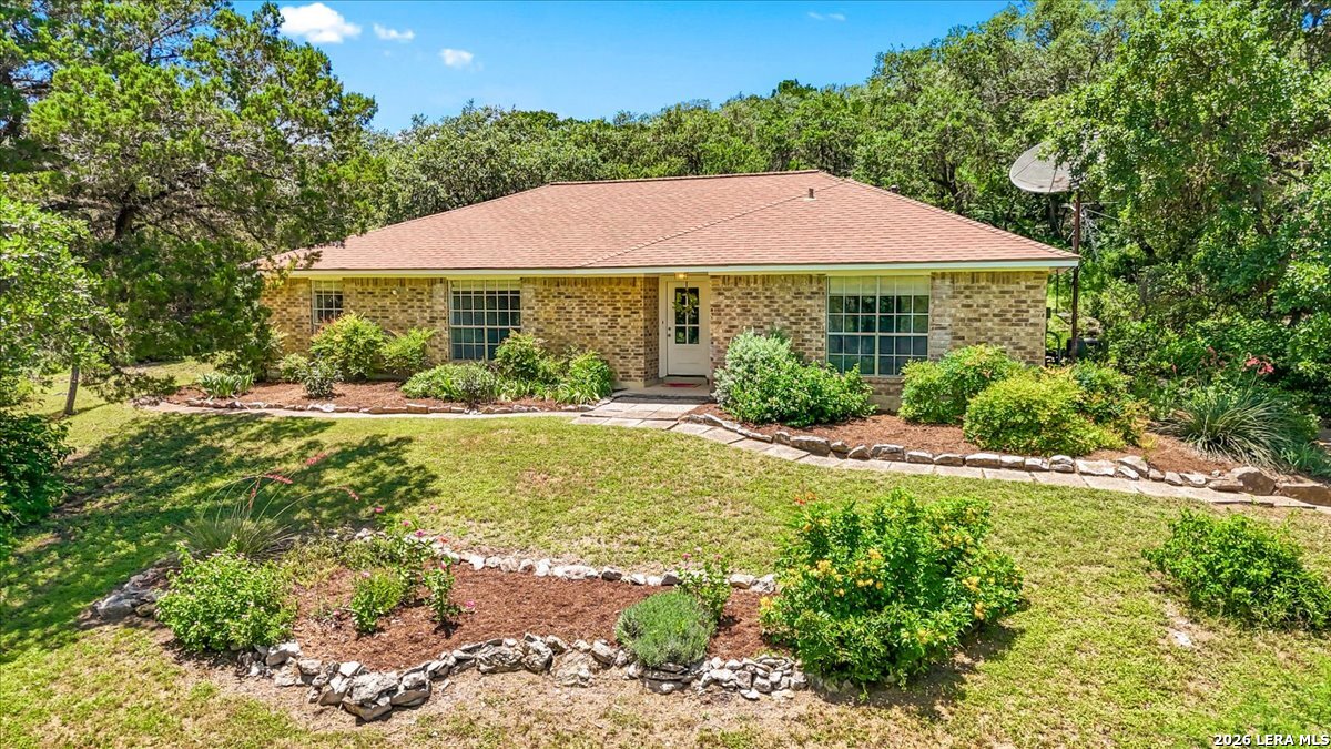 19435 Nottingham Lane Helotes, TX 78023 - Photo 11 of 46