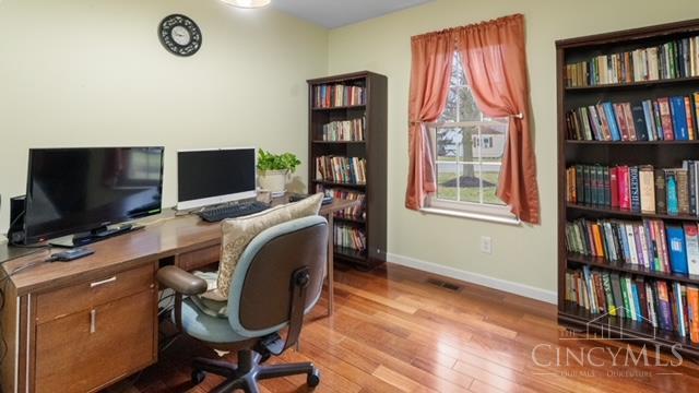10453 West Mill Road Cincinnati, OH 45240 - Photo 16 of 39 Gallery Image 16
