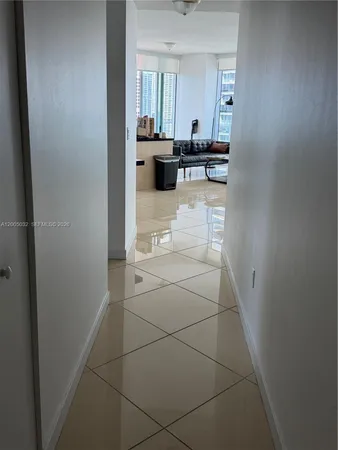 $4,200 | 1111 Southwest 1st Avenue, Unit LPH3820, Miami, FL 33130