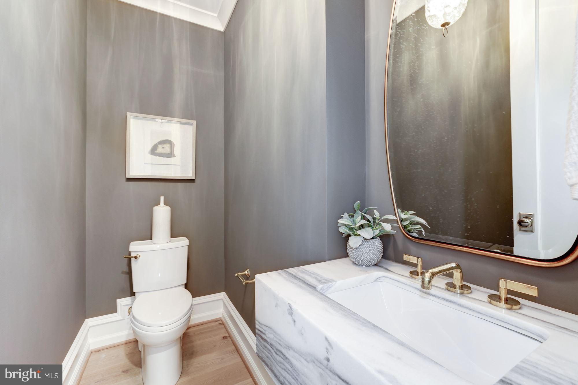 318 A Street Northeast Washington, DC 20002 - Photo 14 of 36 Main Level - Powder Room